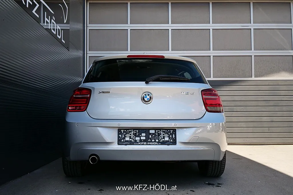 BMW 118d xDrive Österreich-Paket Image 4