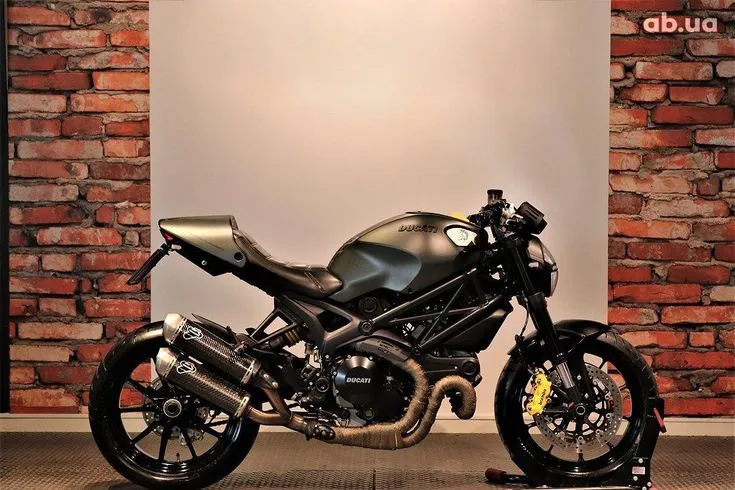 Ducati Monster Image 8